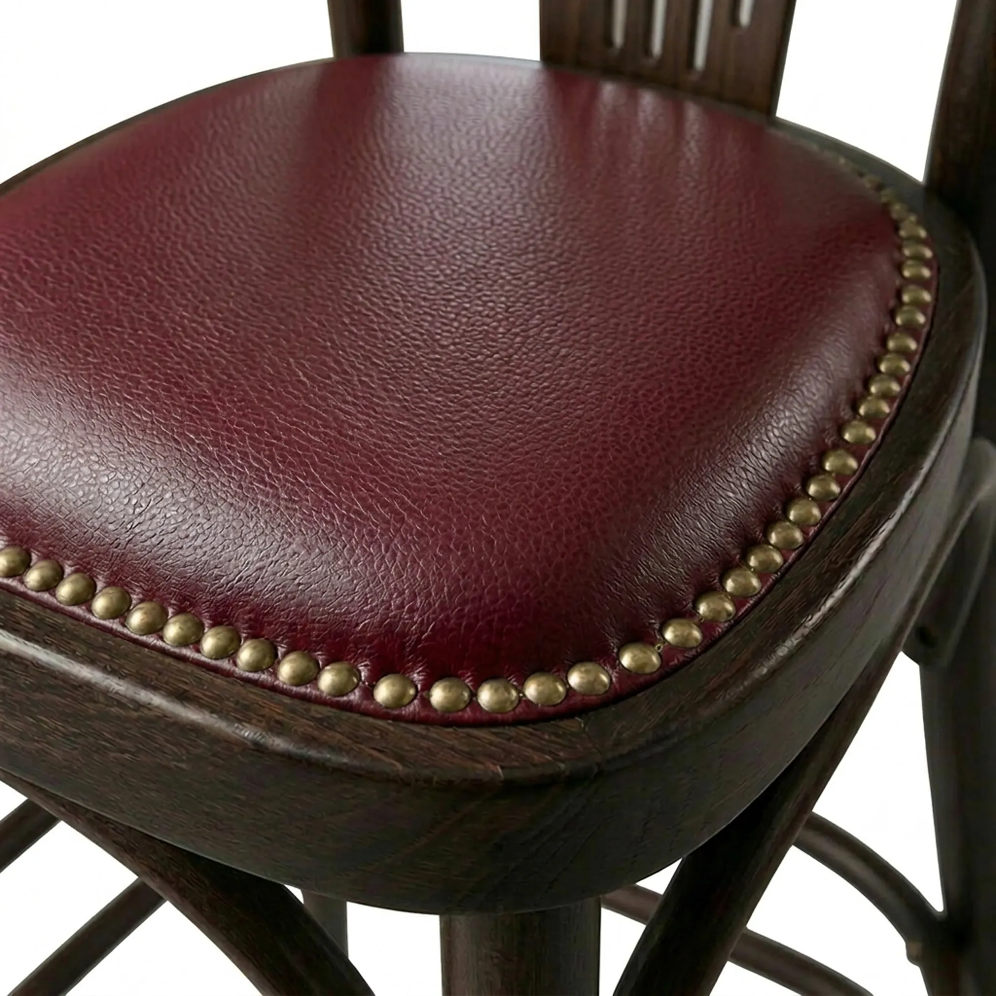 A-130 rode zitting Barkruk A-130 walnut met rode zitting